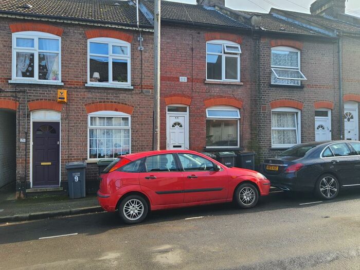 2 Bedroom Terraced House To Rent In Tavistock Street, LU1