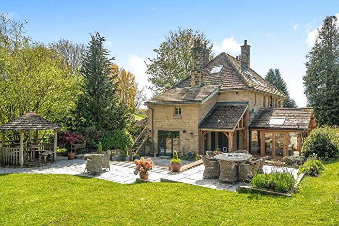 5 Bedroom Detached House For Sale In Highfield Lane, Farnham, HG5