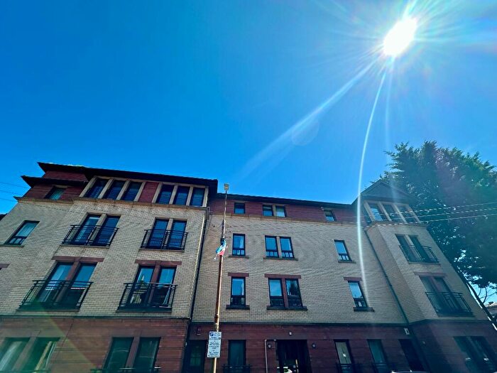 3 Bedroom Flat To Rent In , Ashley Street, P24