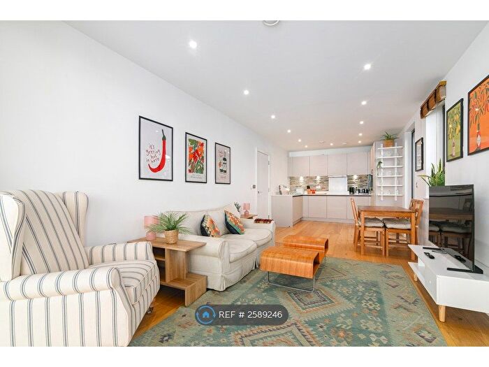 2 Bedroom Flat To Rent In Milliner House, London, E3