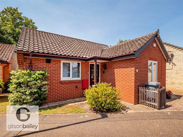 3 Bedroom Retirement Property For Sale In Catton Court, Norwich, NR6