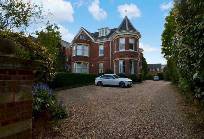 2 Bedroom Flat To Rent In St Leonards, Exeter, EX1