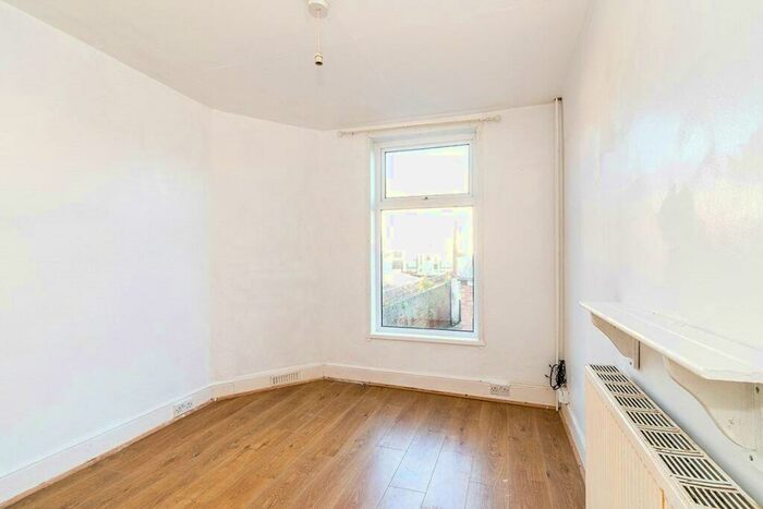 1 Bedroom Maisonette To Rent In Clarence Parade, Southsea, Hampshire, PO5