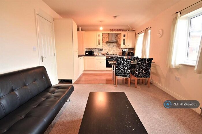 1 Bedroom Flat To Rent In Charlton Road, Bristol, BS10