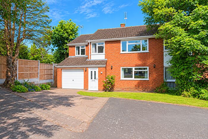4 Bedroom Semi Detached House For Sale In Burley Close, Desford, Leicester, Leicestershire, LE9