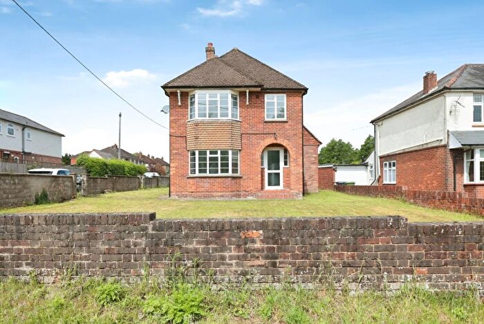 3 Bedroom Detached House To Rent In Bolter End Lane, High Wycombe, HP14