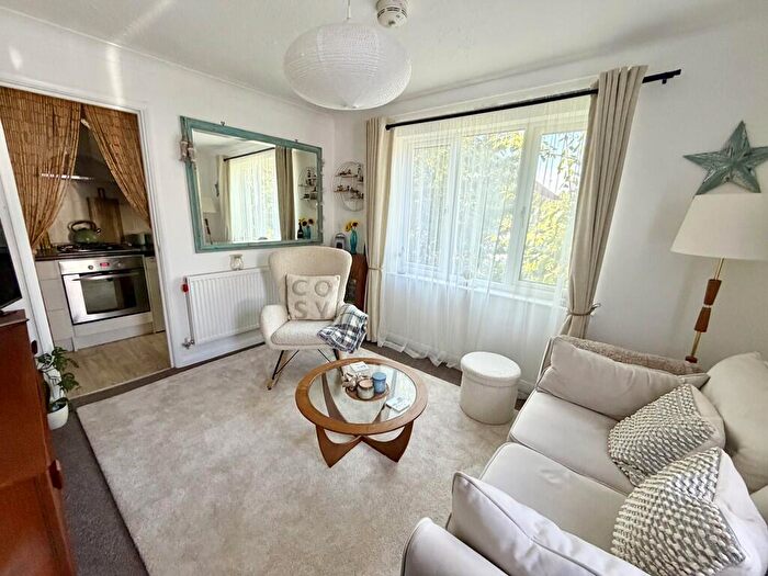 1 Bedroom End Of Terrace House For Sale In Rowan Drive, Creekmoor, BH17 - Photo 3