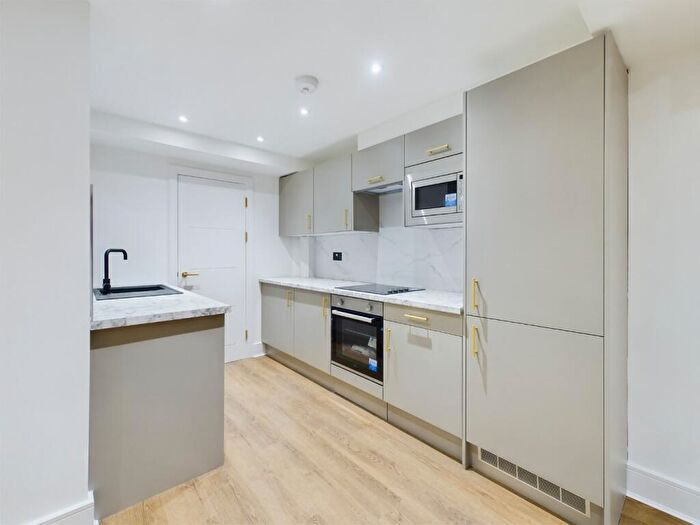 1 Bedroom Apartment To Rent In Dunster Street, Northampton, NN1