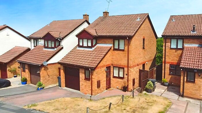 4 Bedroom Detached House For Sale In Ramsthorn Close, Swindon, SN2