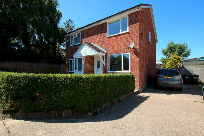 2 Bedroom Semi-Detached House To Rent In Howlett Drive, Hailsham, BN27
