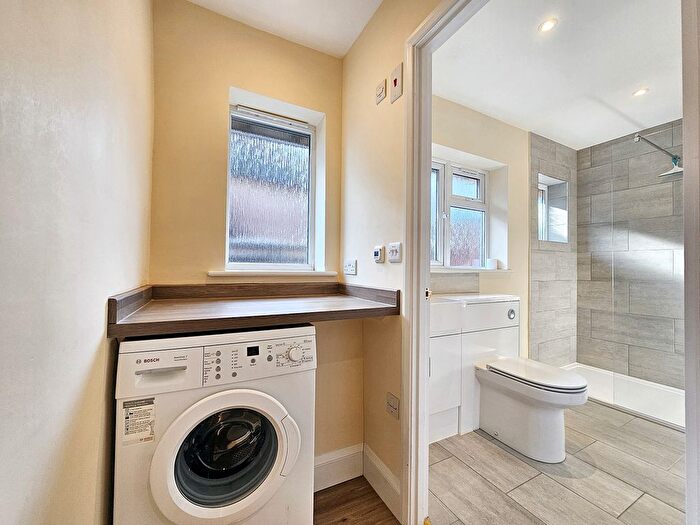 2 Bedroom Bungalow To Rent In Glebe Road, Fernhurst, Haslemere, Surrey, GU27