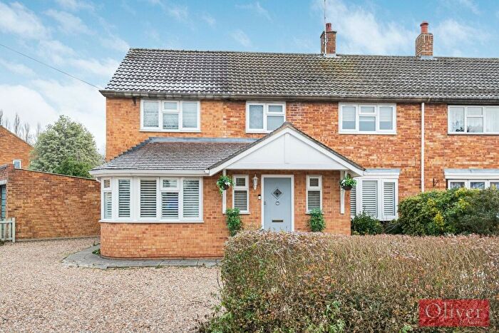 4 Bedroom Terraced House For Sale In Oldfield Road, London Colney, AL2