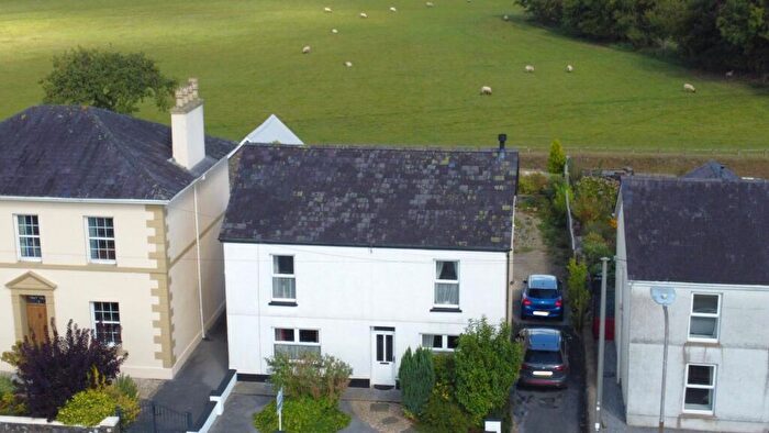 3 Bedroom Property For Sale In Towy Terrace, Ffairfach, Llandeilo, SA19