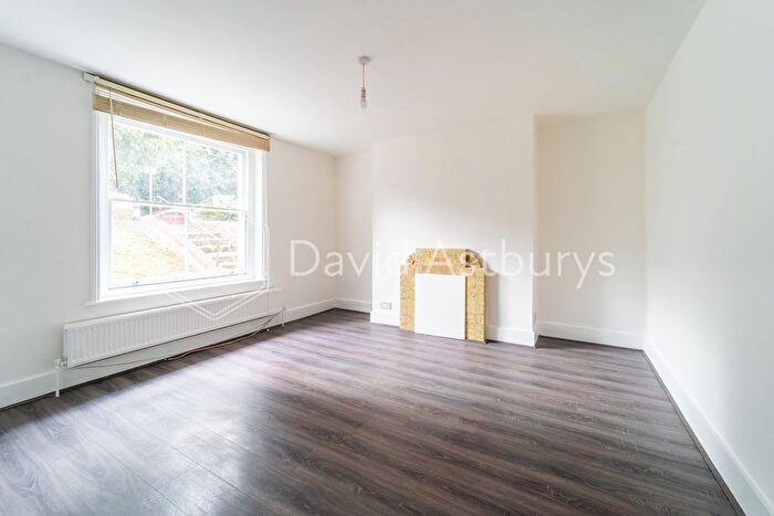 1 Bedroom Flat To Rent In Torrington Park, North Finchley, London, N12
