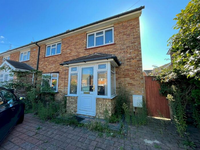 3 Bedroom Property To Rent In Longhouse Road, Grays, RM16