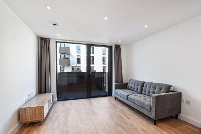 1 Bedroom Apartment To Rent In Burgess Springs, Chelmsford, CM1