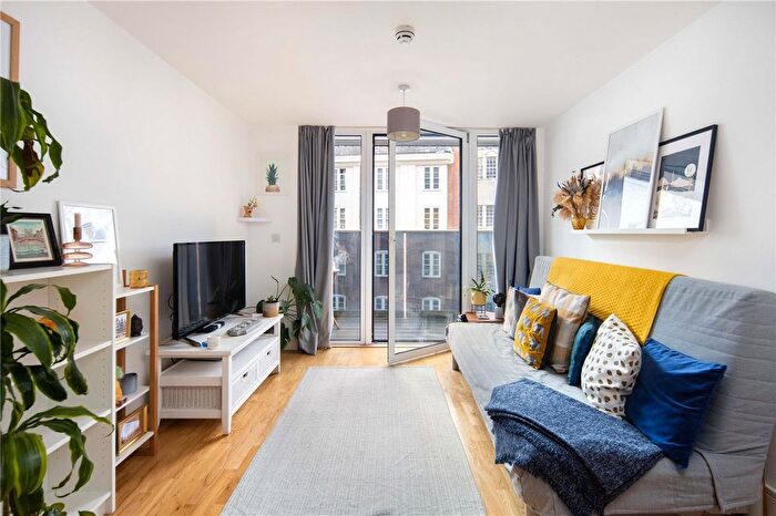 1 Bedroom Flat To Rent In Norfolk House, Brookmill Road, Deptford, London, SE8
