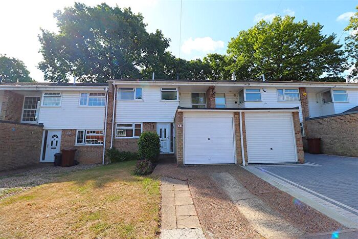3 Bedroom Terraced House For Sale In Wildman Close, Rainham, ME8