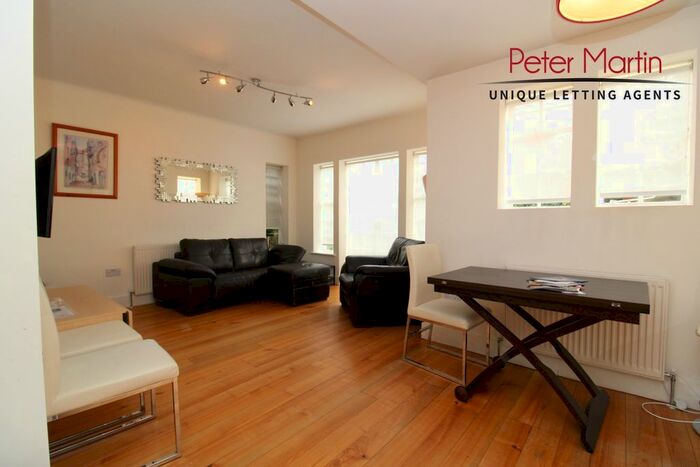 2 Bedroom Maisonette To Rent In Gurney Drive, Hampstead Garden Suburb N2