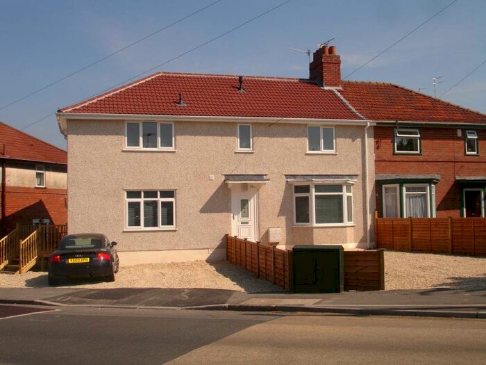 3 Bedroom Flat To Rent In Braemar Avenue, Filton Park, Bristol, BS7