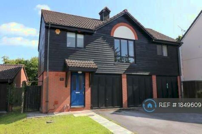 2 Bedroom Detached House To Rent In Clover Way, Southampton, SO30
