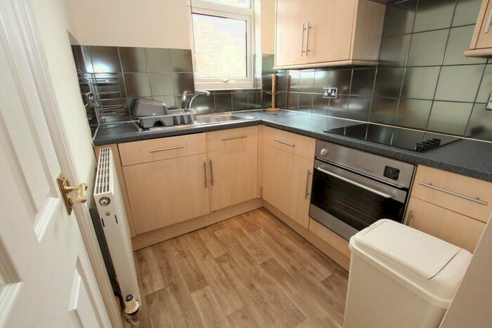 1 Bedroom Flat To Rent In Euclid Street, Swindon, SN1