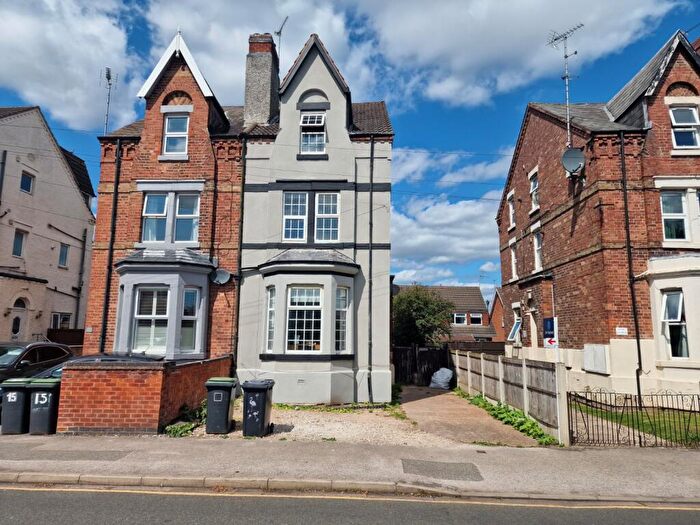 5 Bedroom House To Rent In Lilac Grove, Beeston, Nottingham, Nottinghamshire, NG9