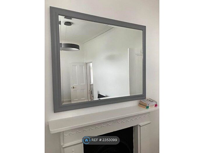 1 Bedroom Flat To Rent In Old Brompton Road, London, SW5