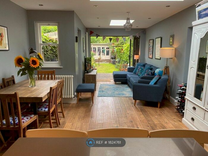 3 Bedroom Terraced House To Rent In Albert Road, Kingston Upon Thames, KT1