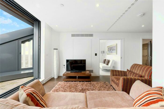 3 Bedroom Penthouse To Rent In Chronicle Tower, EC1V