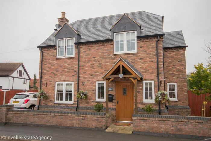 3 Bedroom Detached House To Rent In King Edward Street, Belton, Doncaster, DN9