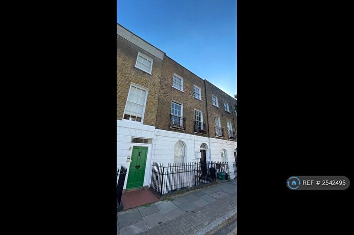 4 Bedroom Flat To Rent In Copenhagen Street, London, N1