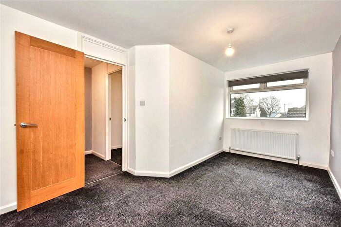 3 Bedroom Terraced House For Sale In Ashlea Green, Leeds, West Yorkshire, LS13