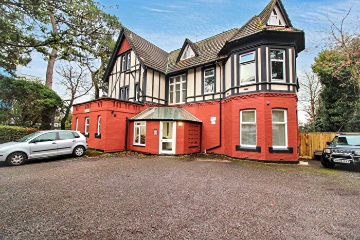 1 Bedroom Flat For Sale In Flat Eaton Court, Madeira Road, Bournemouth, Dorset, BH1
