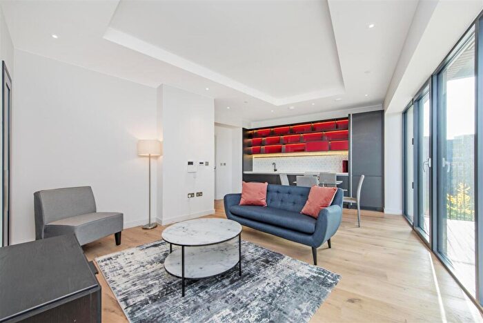 1 Bedroom Flat For Sale In Meade House, Lyell Street, Canning Town, London, E14