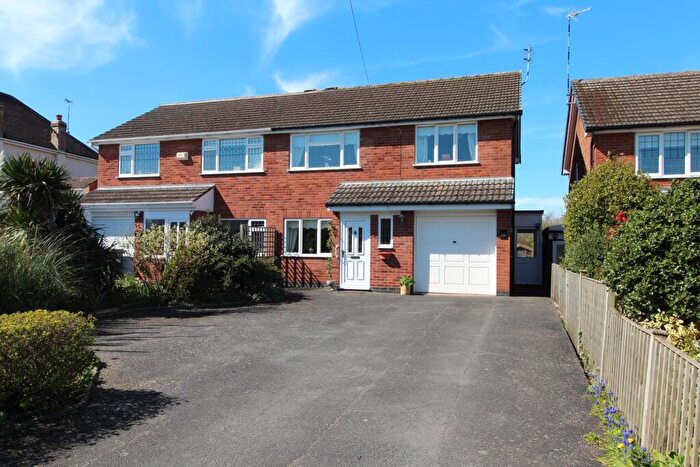 3 Bedroom Semi Detached House For Sale In Cork Lane, Glen Parva, Leicester, LE2