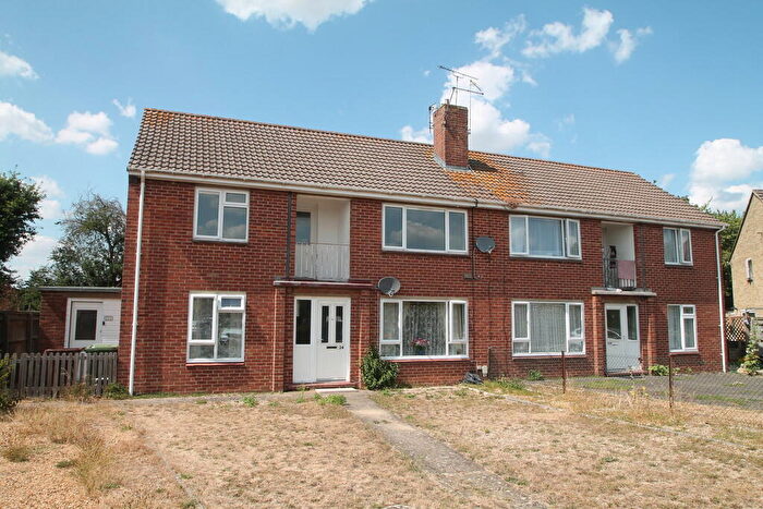 2 Bedroom Apartment For Sale In Sutton Courtenay, Oxfordshire, OX14
