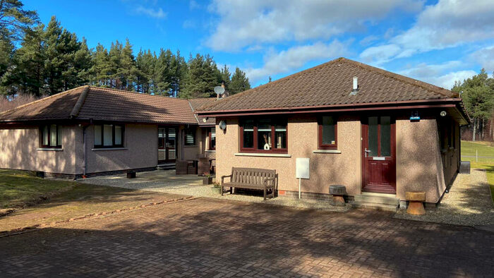 6 Bedroom Detached House For Sale In Tomatin, IV13