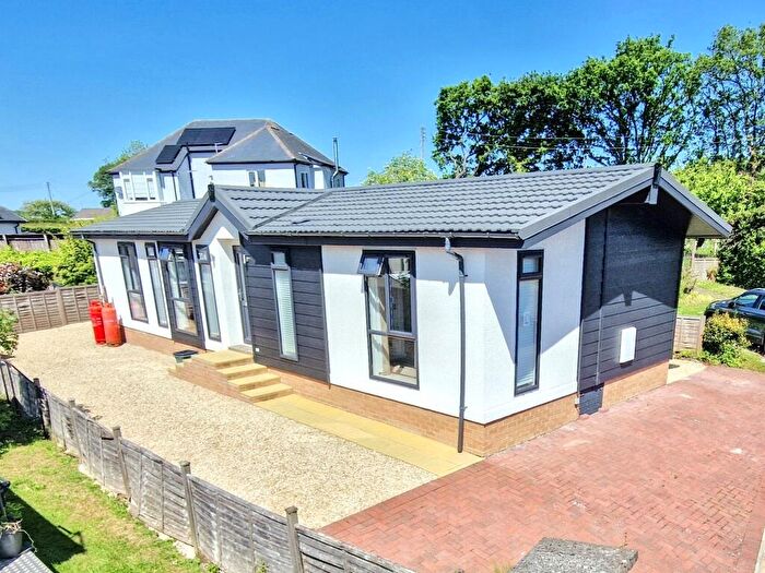 2 Bedroom Park Home For Sale In Woodlands Park, Tedburn St Mary, Exeter, EX6