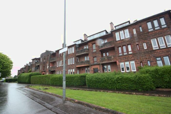 2 Bedroom Flat To Rent In Flat / Great Western Road, G13
