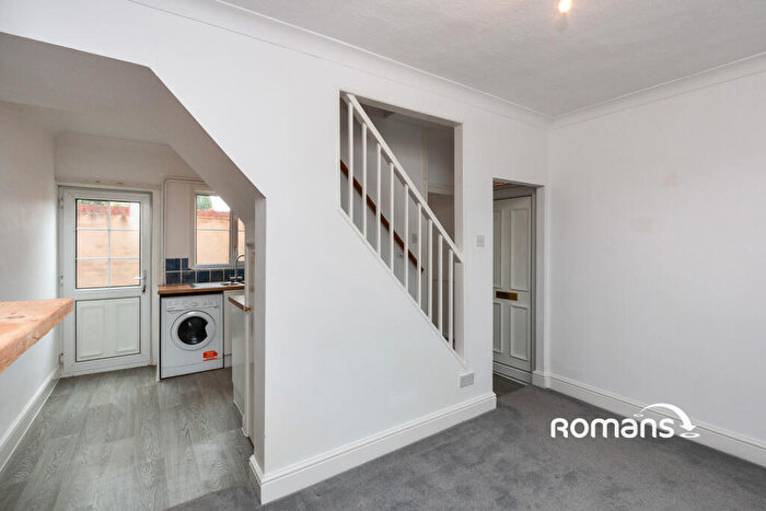 2 Bedroom Terraced House To Rent In Long Garden Walk, Farnham, Surrey, GU9