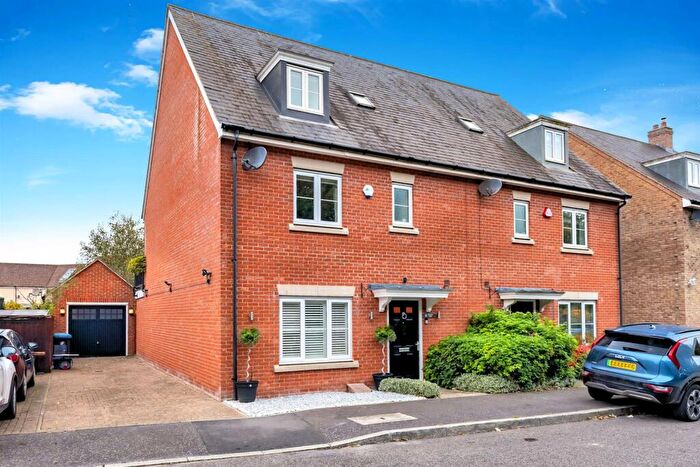 4 Bedroom Semi-Detached House To Rent In Boleyn Row, Epping, CM16