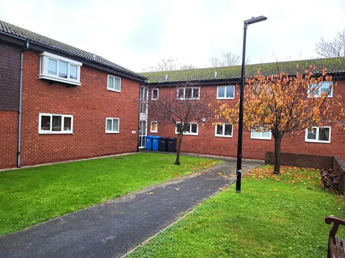 2 Bedroom Flat For Sale In Russell Road, Rhyl, LL18