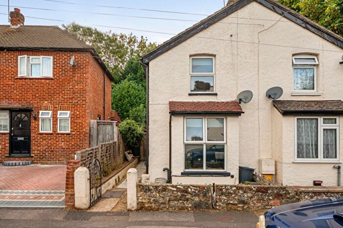 2 Bedroom Semi Detached House For Sale In Milton Road, Caterham, CR3