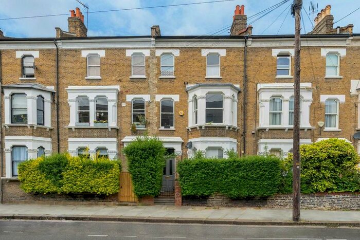 4 Bedroom Flat To Rent In Hetley Road, London, W12