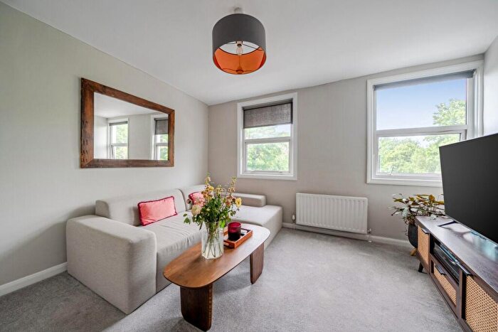 1 Bedroom Flat To Rent In Battersea Rise, Battersea, London, SW11
