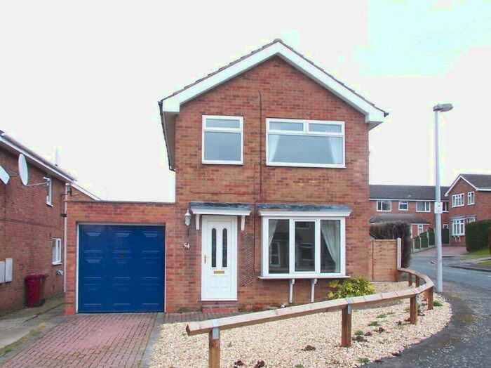 3 Bedroom Detached House To Rent In Churchill Avenue, Brigg, DN20