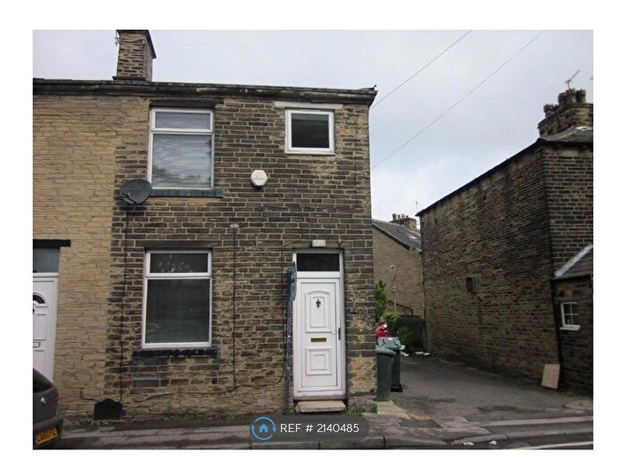 2 Bedroom Terraced House To Rent In Undercliffe Road, Bradford, BD2