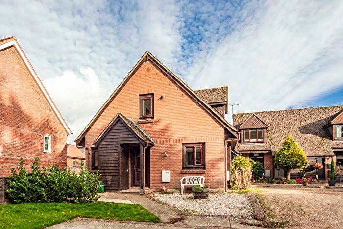 2 Bedroom Property For Sale In C Wallingford Road, Goring On Thames, RG8