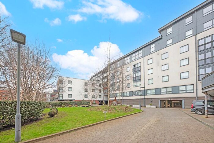 2 Bedroom Flat To Rent In Xchange Point, Market Road, N7